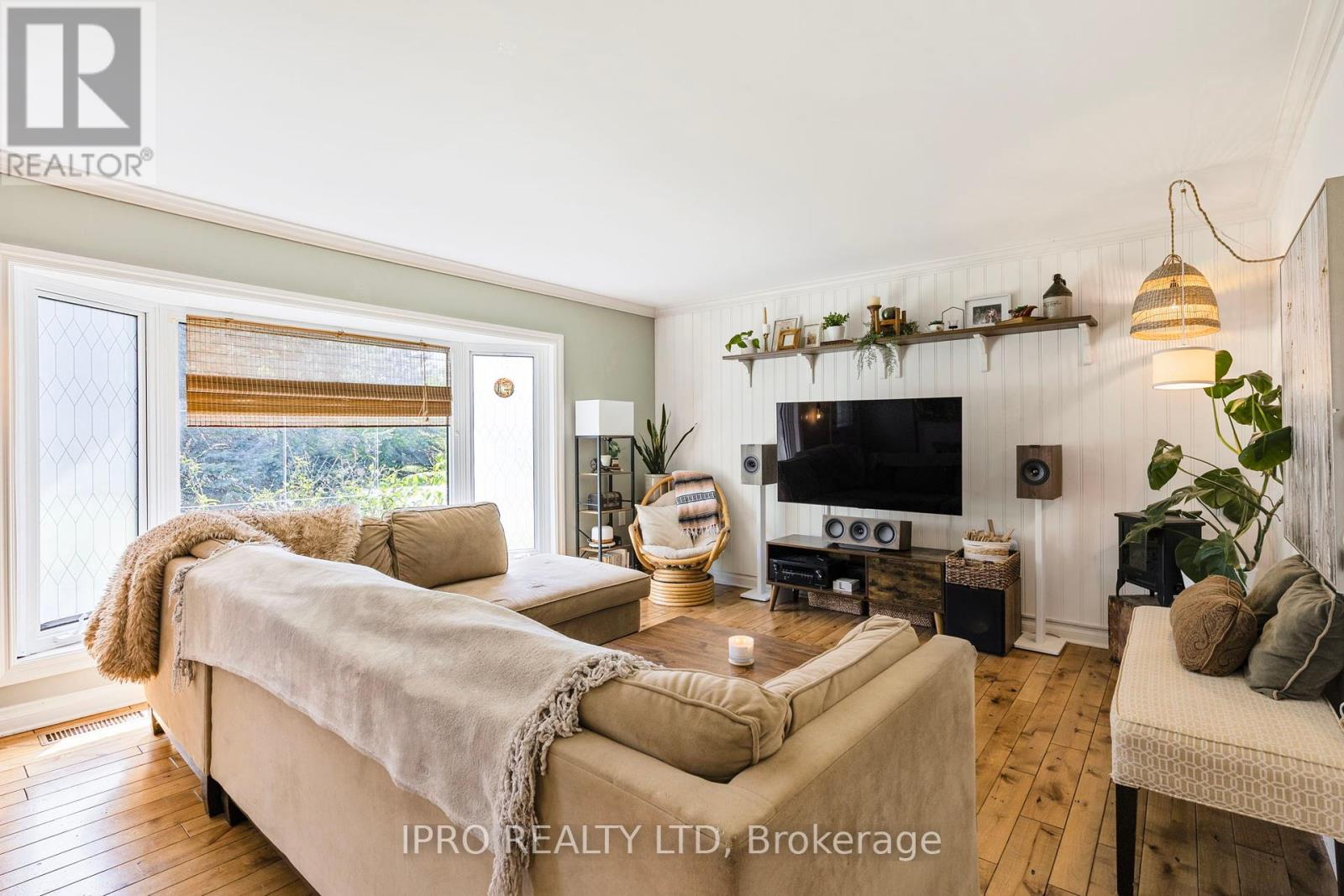 Property at 36 OAK AVENUE image 5