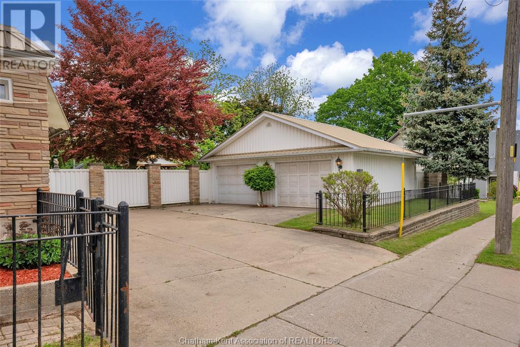 Property at 7 CHATHAM STREET South image 3