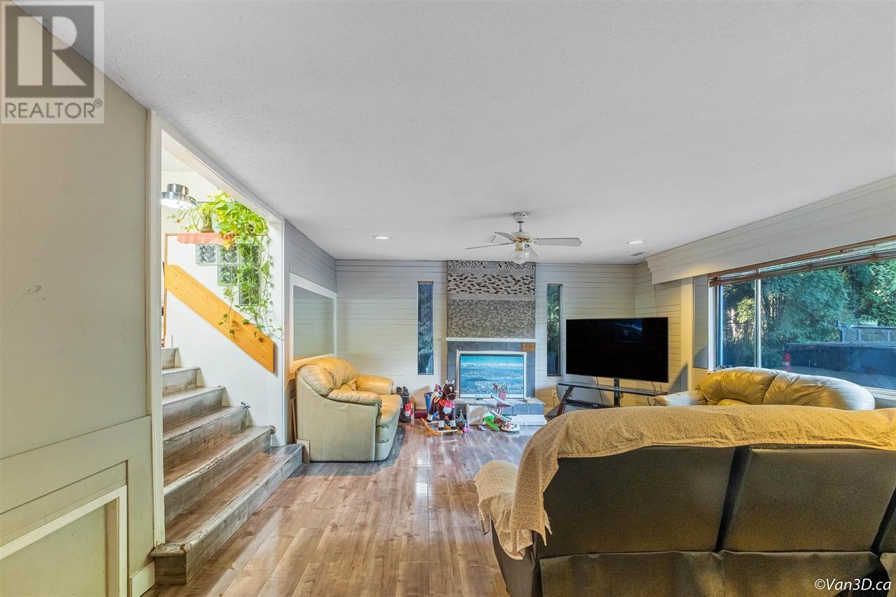 Property at 8246 BURNLAKE DRIVE image 2
