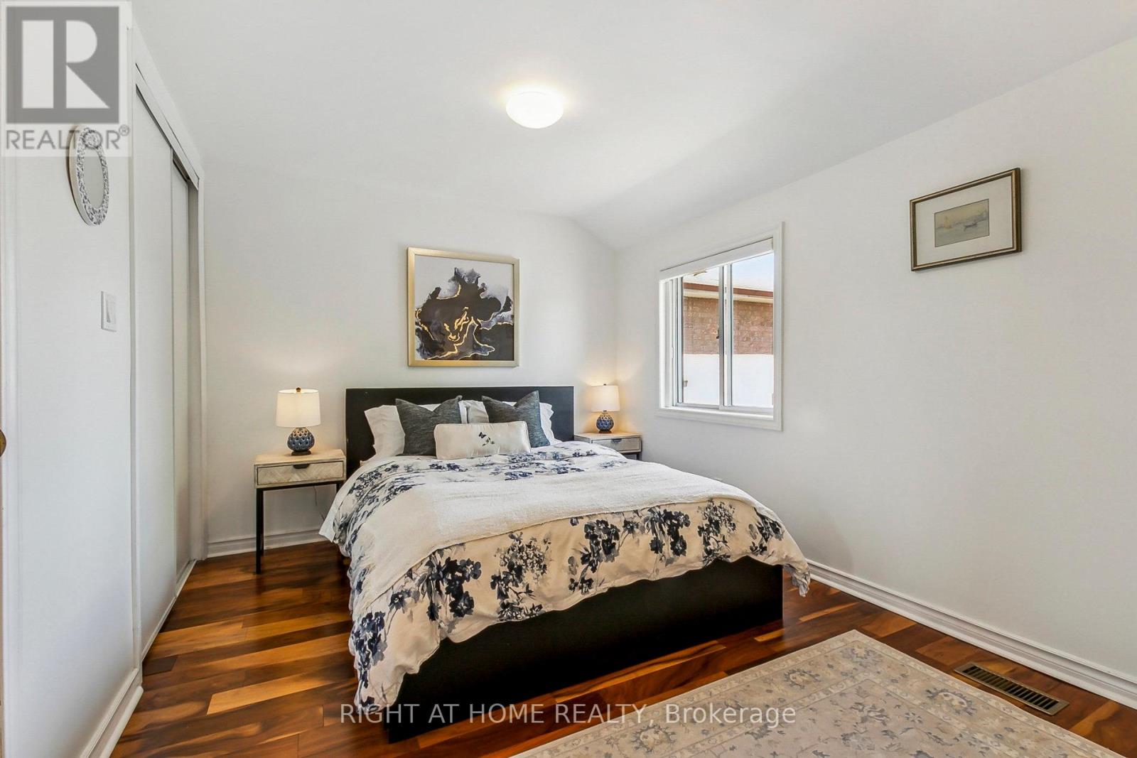 199 Winnett Avenue, Toronto, Ontario  M6C 3L8 - Photo 13 - C12180405