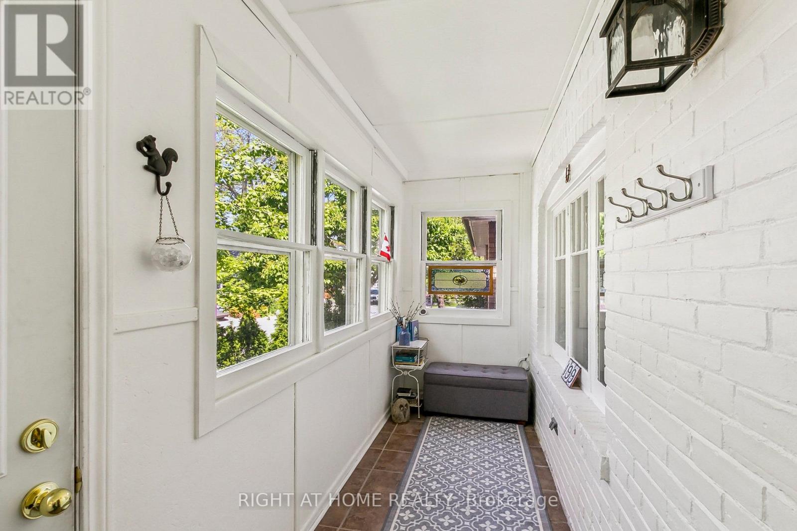 199 Winnett Avenue, Toronto, Ontario  M6C 3L8 - Photo 22 - C12180405