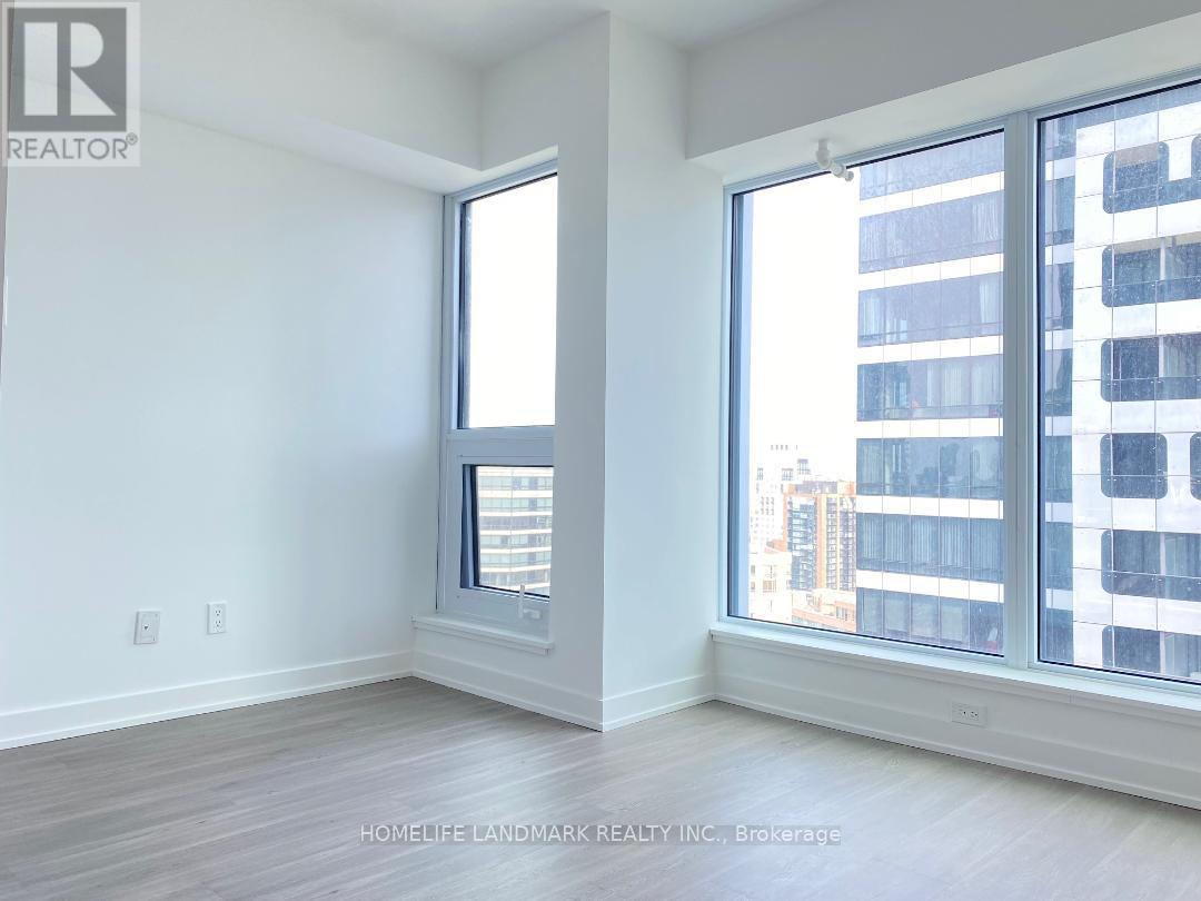 3907 - 8 Wellesley Street W, Toronto, Ontario  M4Y 0J5 - Photo 8 - C12180408