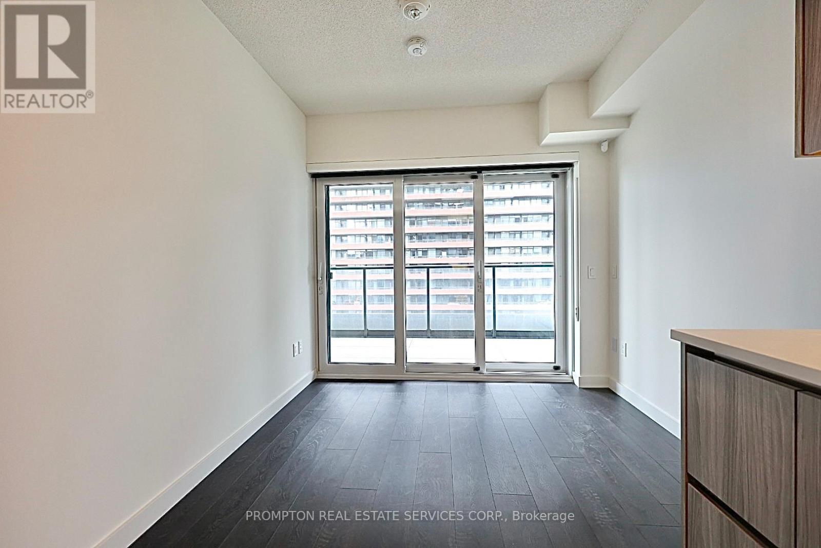 925 - 3 Concord Cityplace Way, Toronto, Ontario  M5V 0X4 - Photo 11 - C12180413
