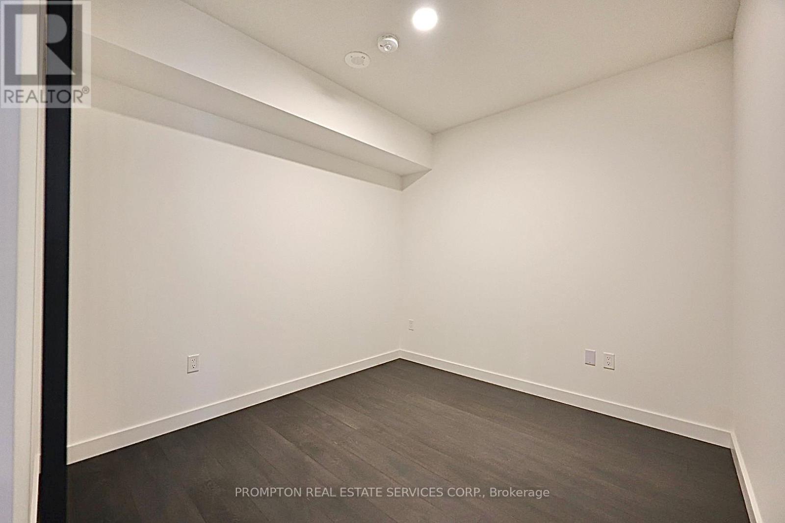 925 - 3 Concord Cityplace Way, Toronto, Ontario  M5V 0X4 - Photo 17 - C12180413