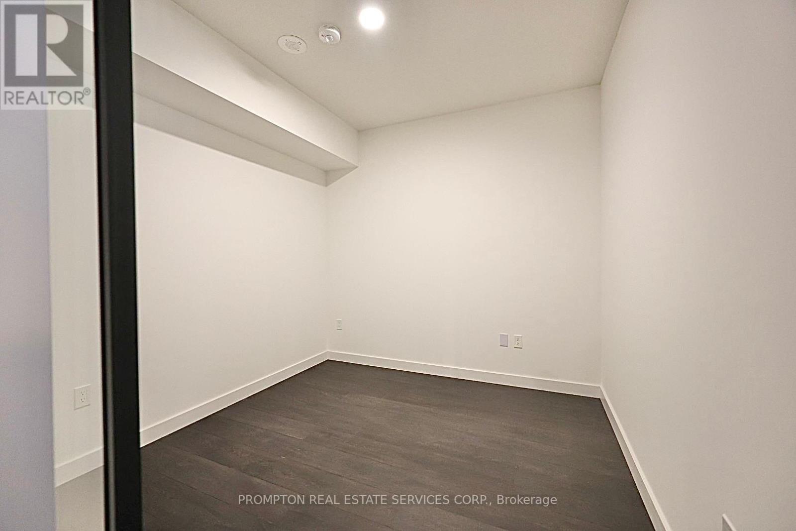 925 - 3 Concord Cityplace Way, Toronto, Ontario  M5V 0X4 - Photo 19 - C12180413