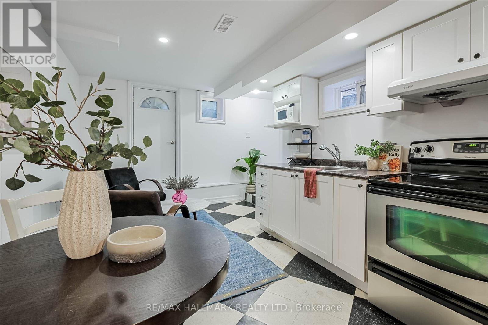 66 Robert Street, Toronto (University), Ontario  M5S 2K3 - Photo 28 - C12180423