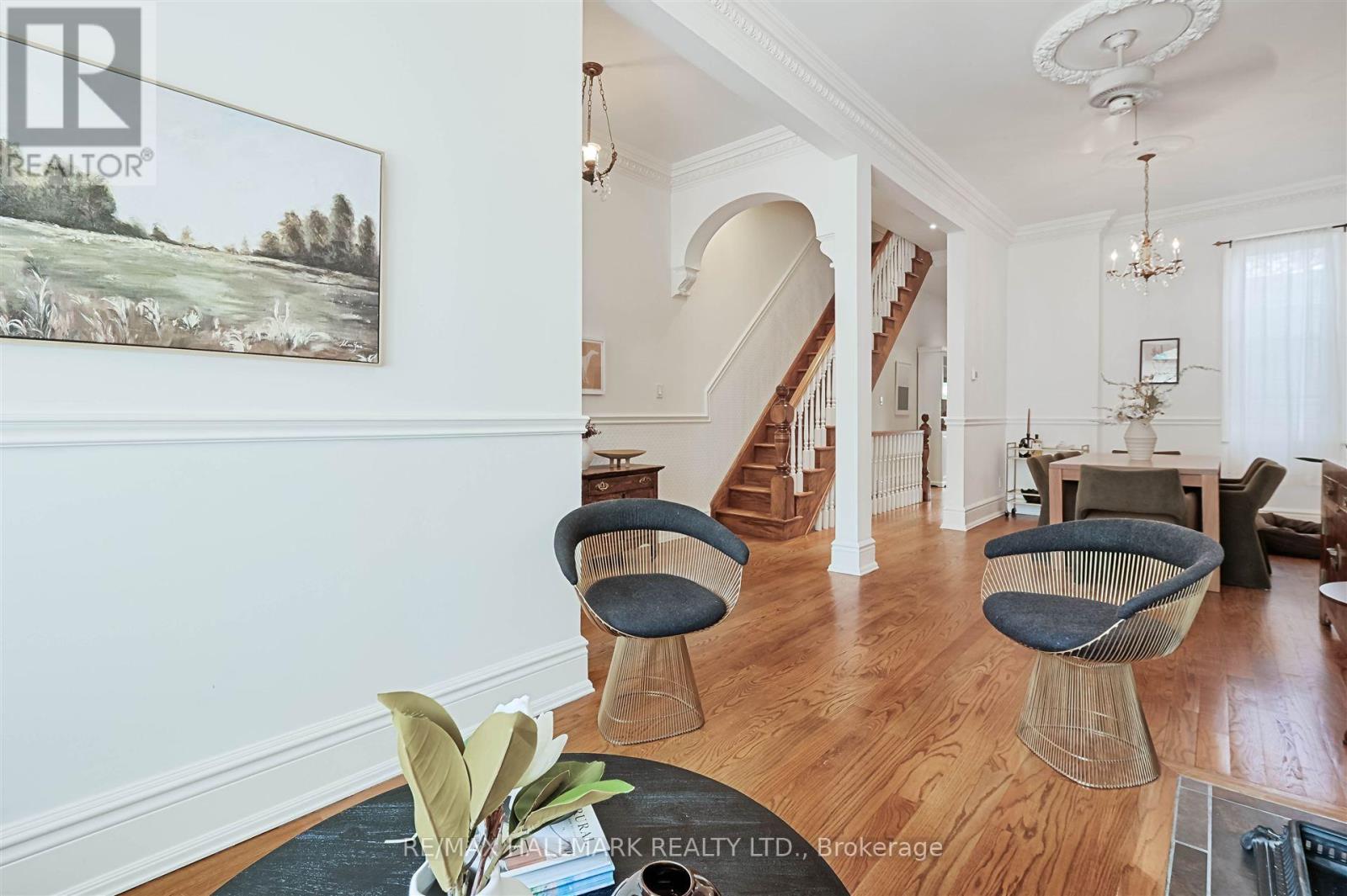 66 Robert Street, Toronto (University), Ontario  M5S 2K3 - Photo 4 - C12180423
