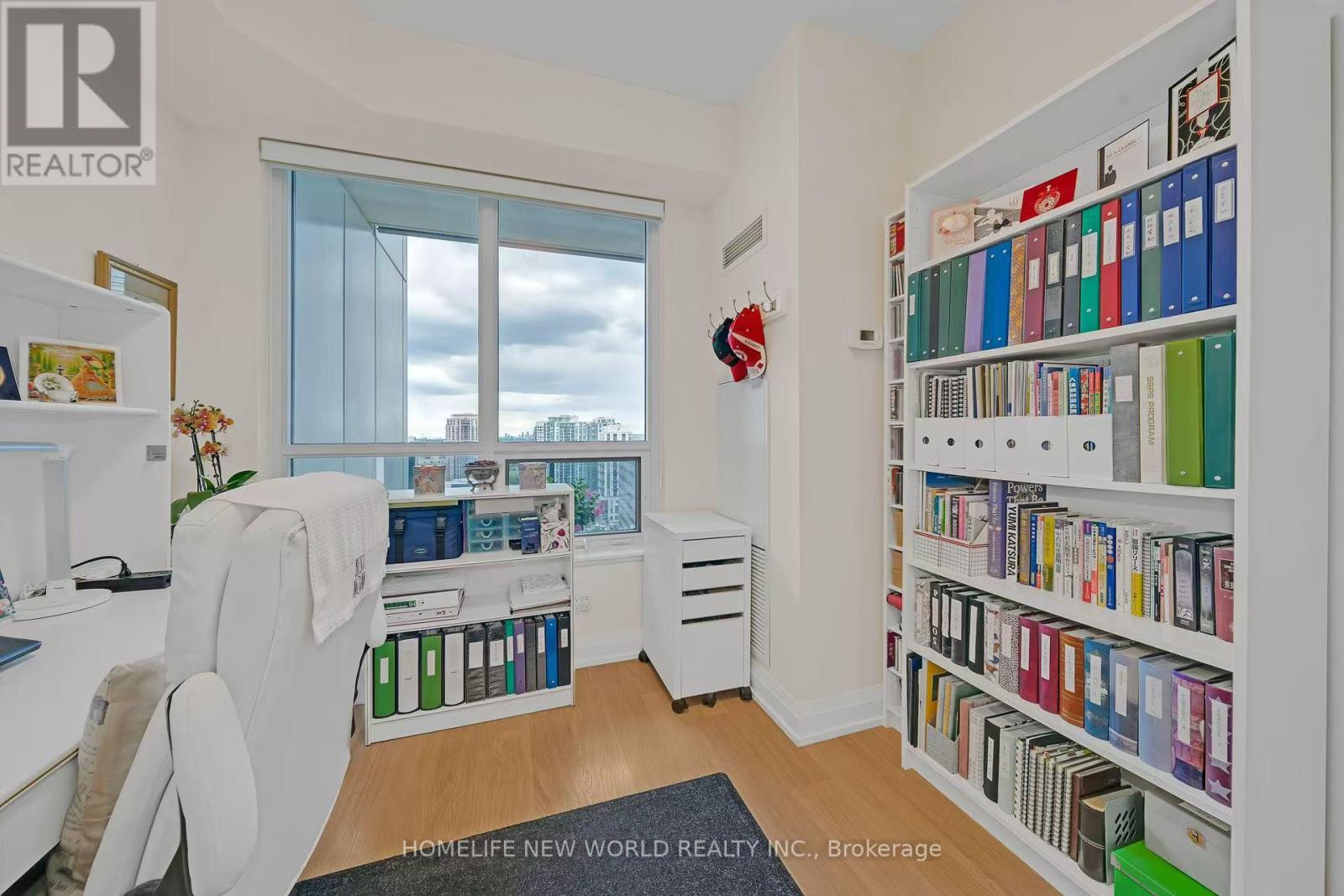 2017 - 5 Sheppard Avenue E, Toronto, Ontario  M2N 0G4 - Photo 17 - C12177622