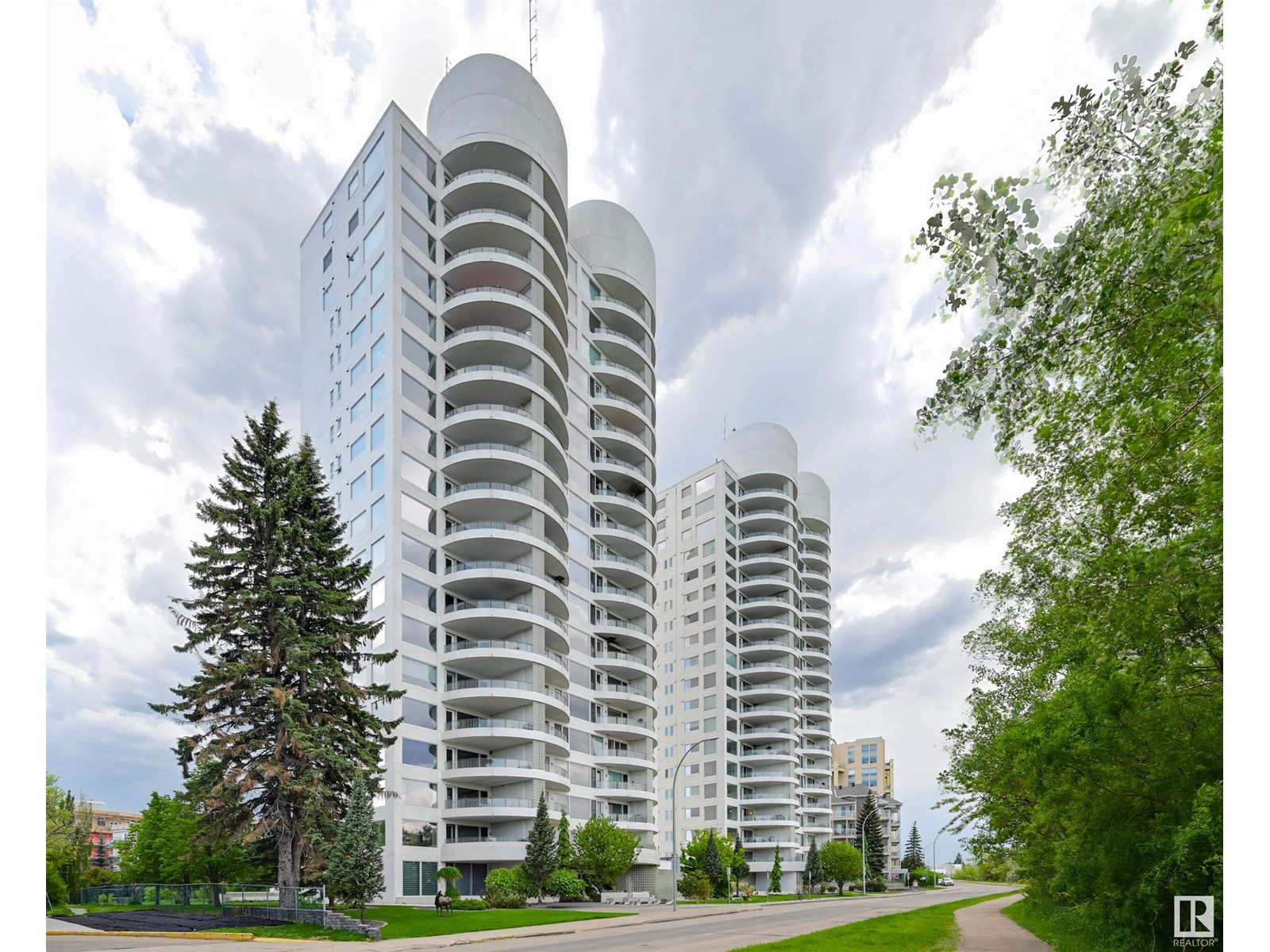 #1003 10721 Saskatchewan Dr Nw, Edmonton, Alberta  T6E 6H1 - Photo 1 - E4439018