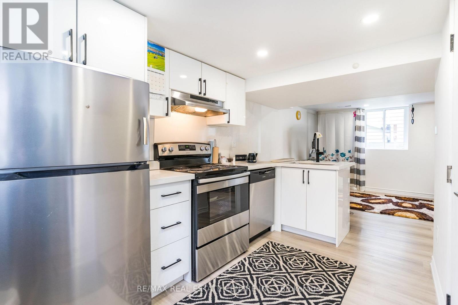 Lower - 268 Brucedale Avenue E, Hamilton, Ontario  L9A 1P7 - Photo 6 - X12180412