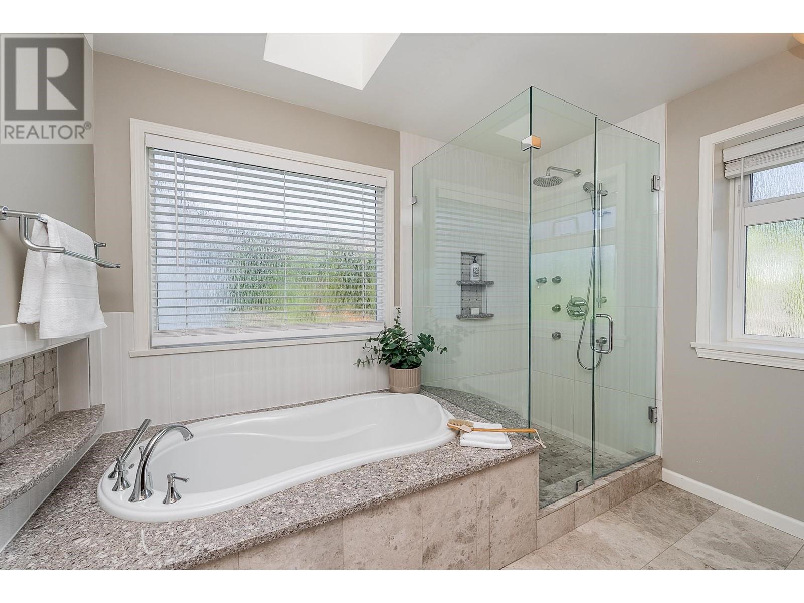 2890 Woodsia Place, Coquitlam, British Columbia  V3E 2Y2 - Photo 19 - R3007881