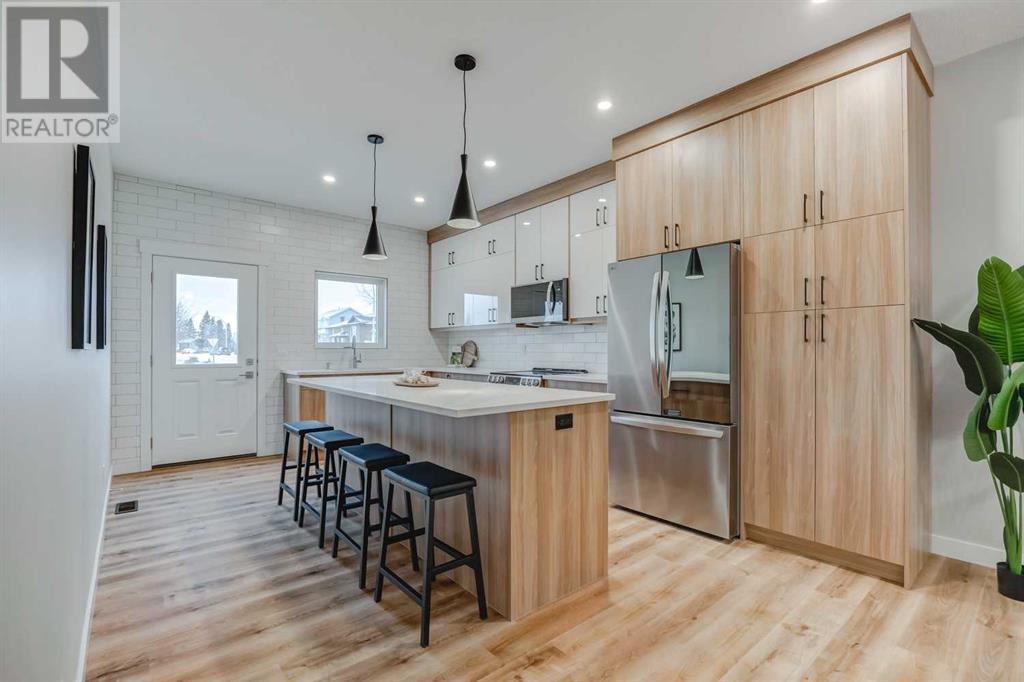 7 Clover Crescent, Beiseker, Alberta  T0M 0G0 - Photo 4 - A2201344