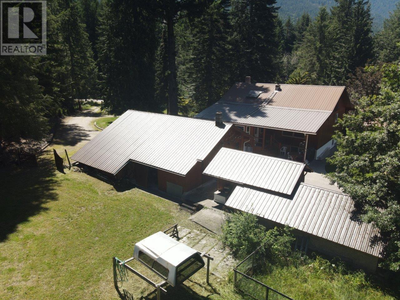 7047 Harrop-Procter Road, Harrop, British Columbia  V1L 6R3 - Photo 41 - 10346019