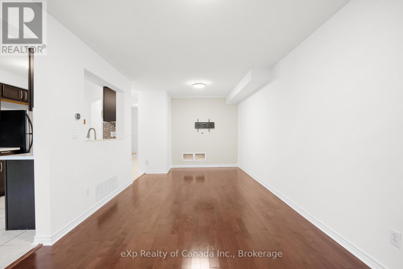 33 Piazza Crescent, Vaughan, Ontario L4H 2C7 - Photo 8 - N12180453