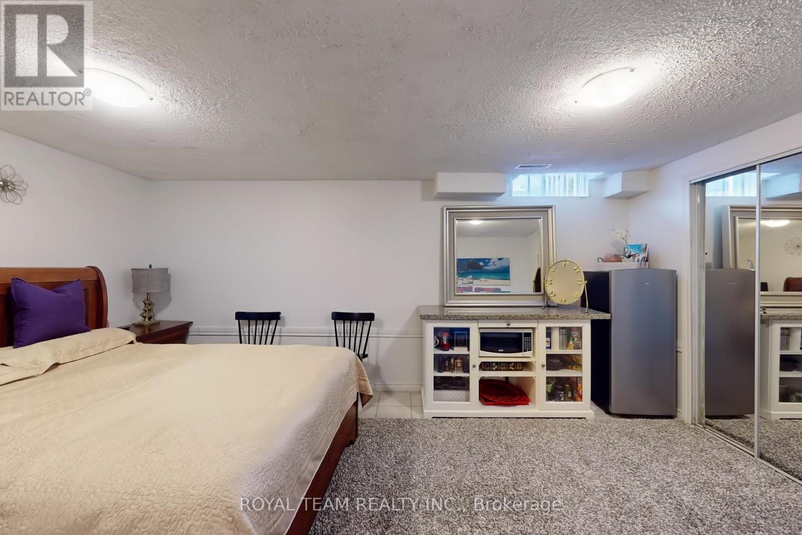 92 - 1050 Shawnmarr Road, Mississauga, Ontario  L5H 3V1 - Photo 37 - W12180445