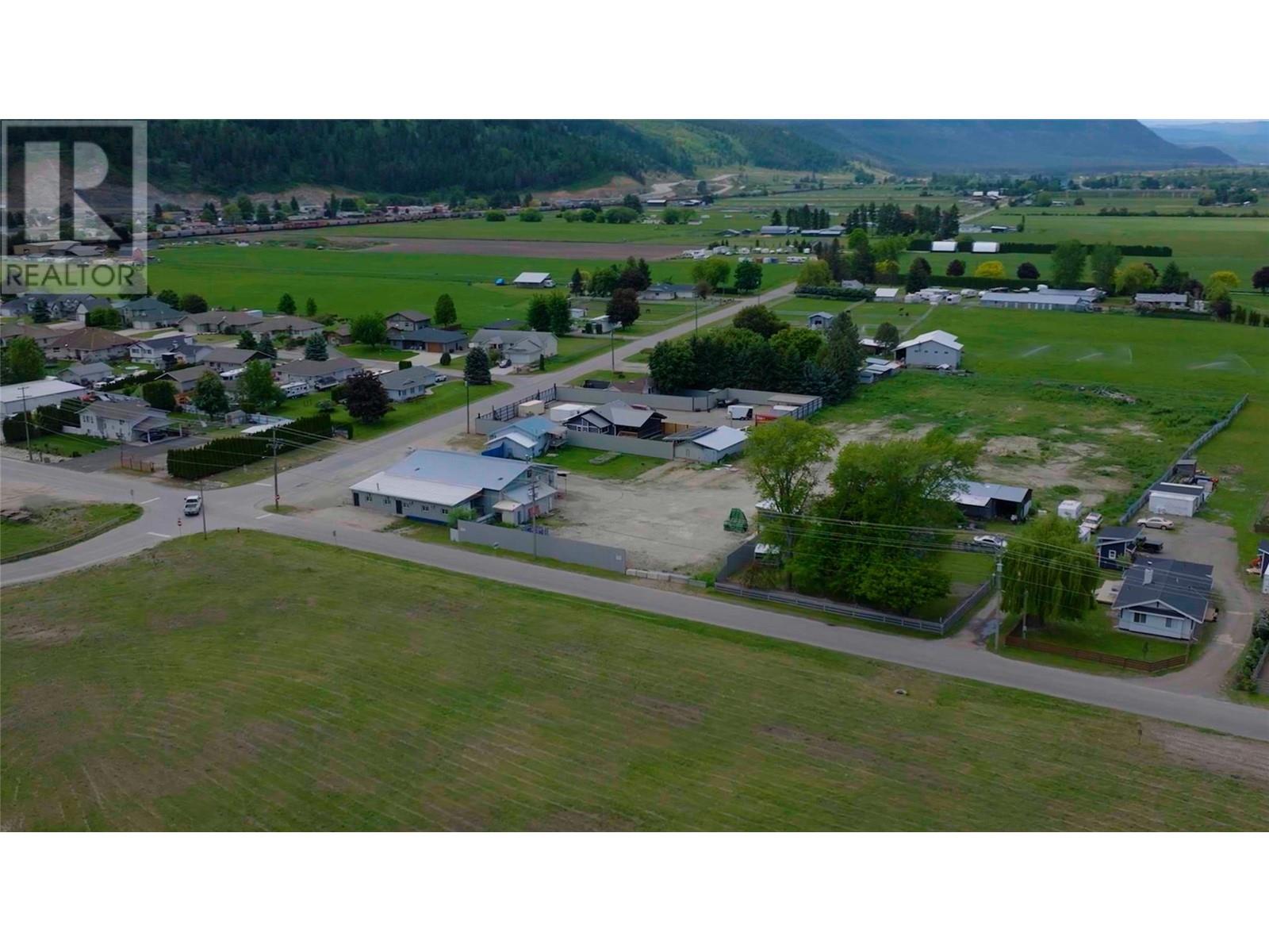 468 VLA Road, Chase, BC V0E1M0