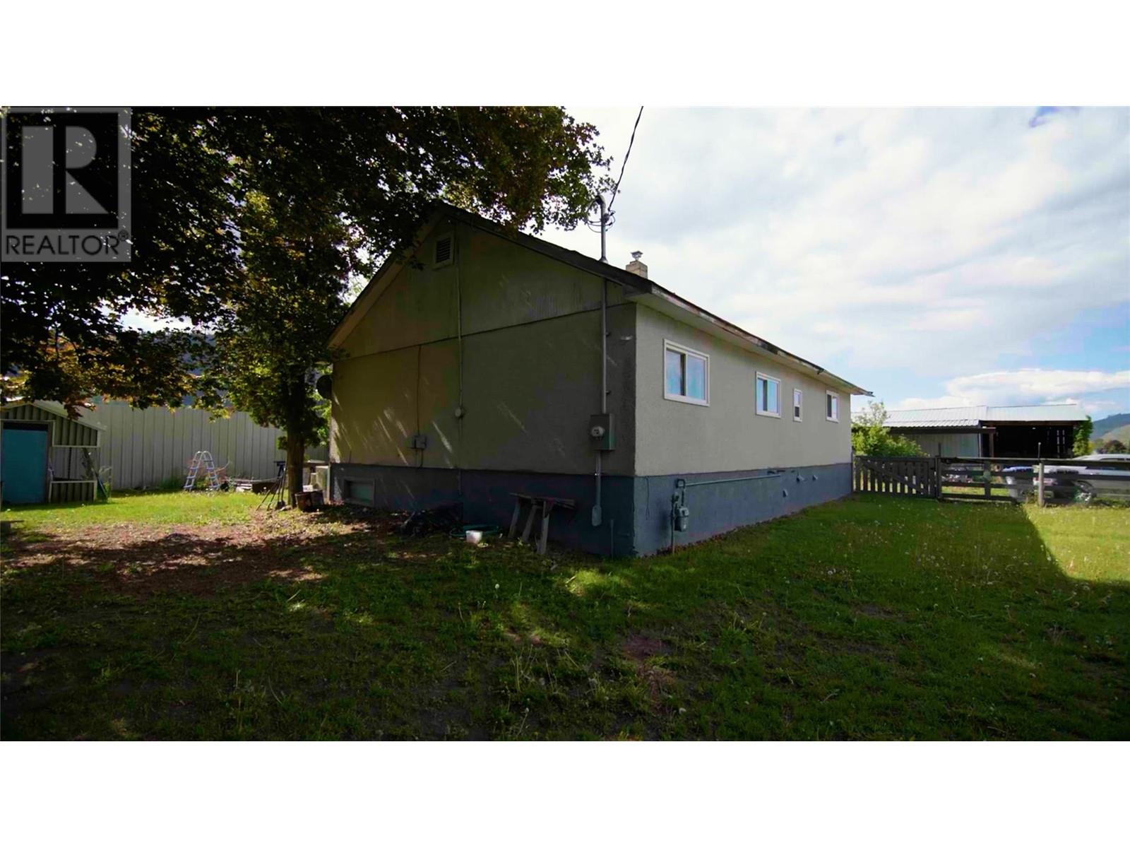 426 Aylmer Road, Chase, BC V0E1M0