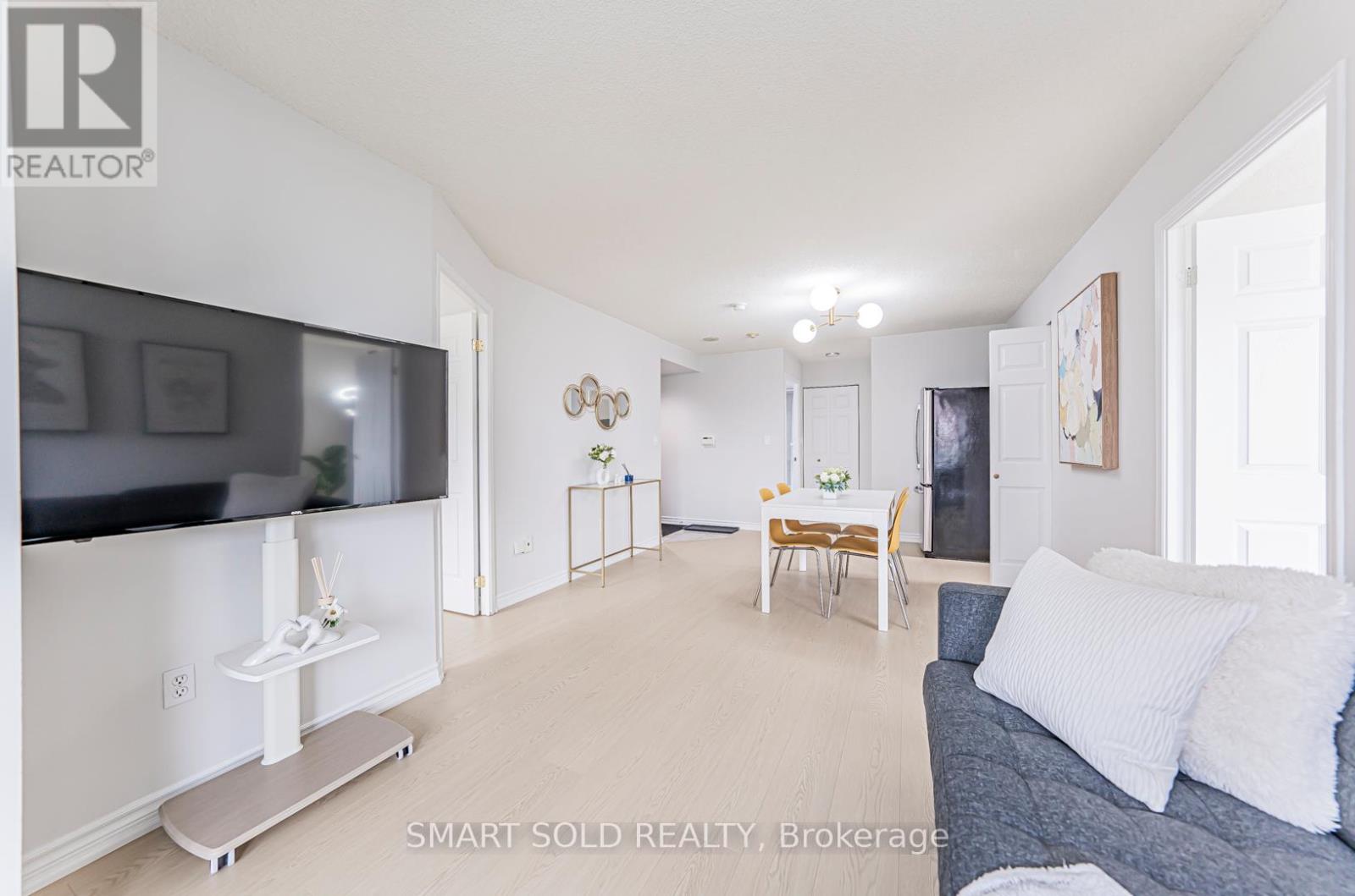 1608 - 1 Pemberton Avenue, Toronto, Ontario  M2M 4L9 - Photo 10 - C12180475