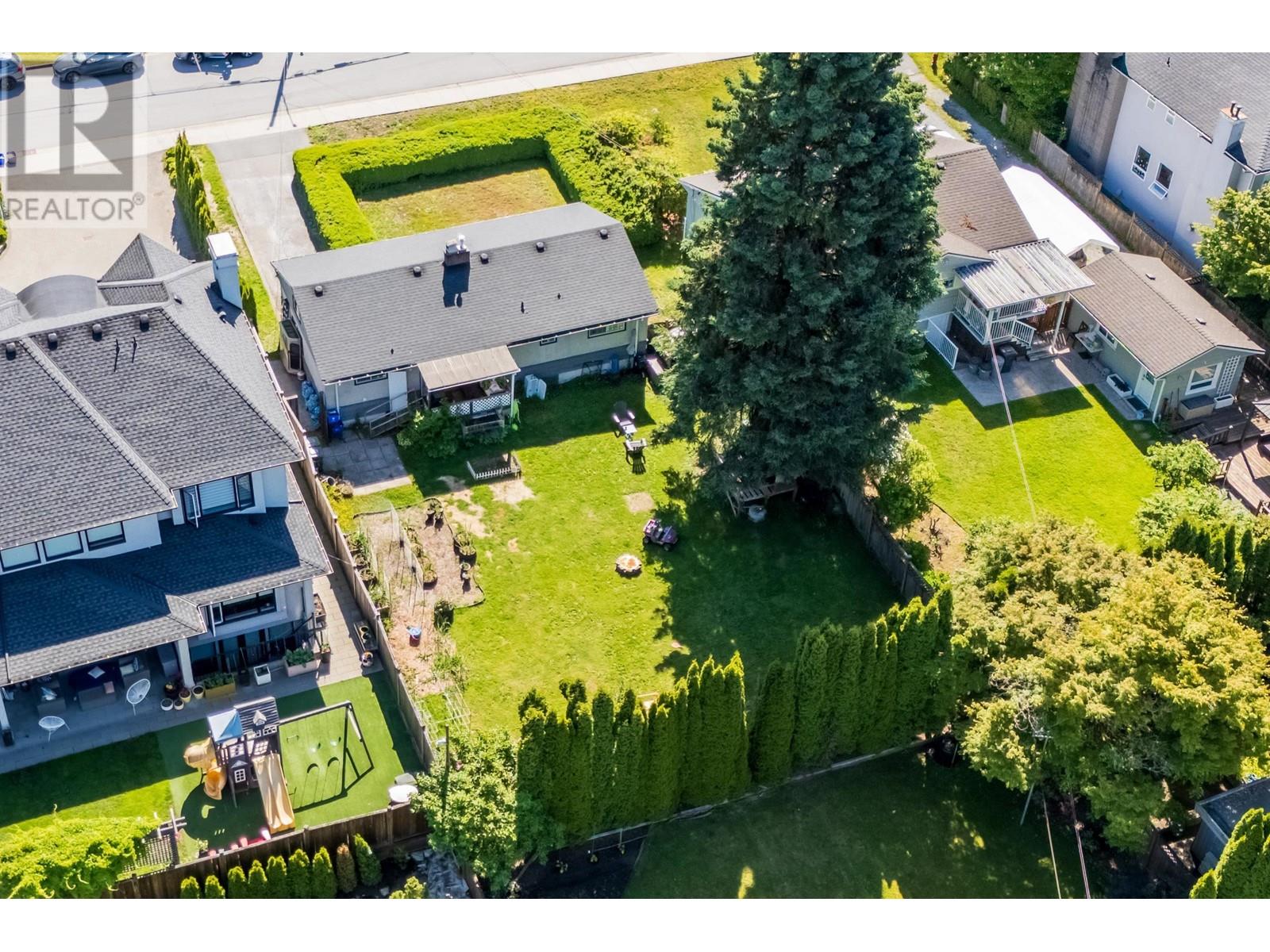 914 Macintosh Street, Coquitlam, British Columbia  V3J 4Z2 - Photo 29 - R3008333