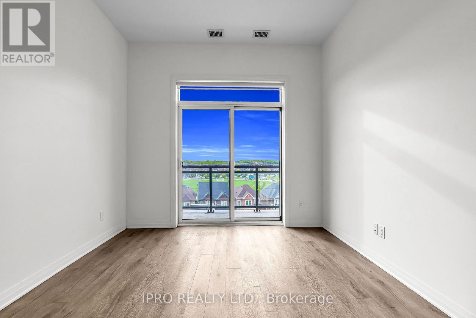 617 - 50 Kaitting Trail, Oakville, Ontario  L6M 5N3 - Photo 11 - W12180482