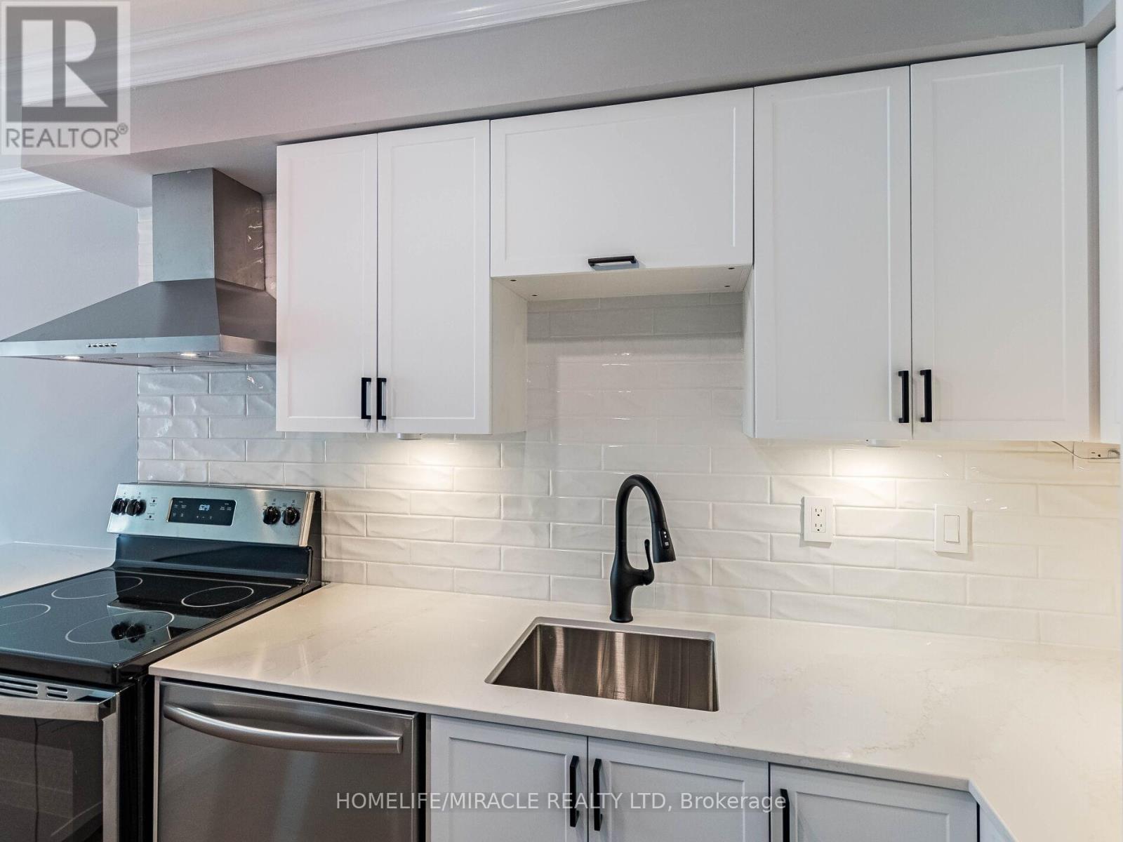 604 - 1270 Maple Crossing Boulevard, Burlington, Ontario  L7S 2J3 - Photo 12 - W12180488