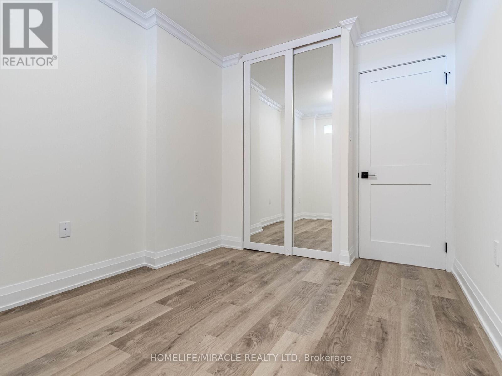 604 - 1270 Maple Crossing Boulevard, Burlington, Ontario  L7S 2J3 - Photo 35 - W12180488