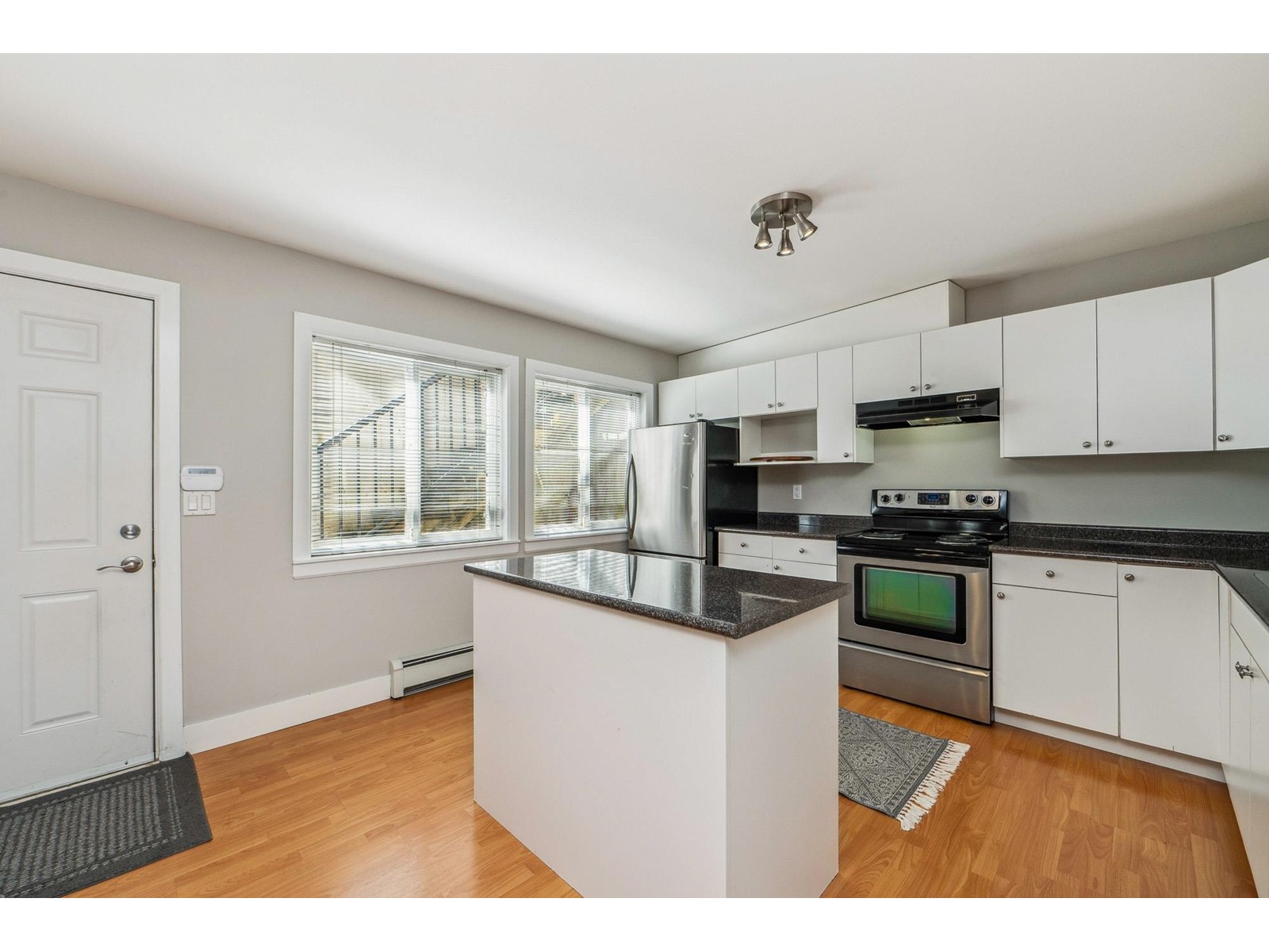 6815 198b Street, Langley, British Columbia  V2Y 3B8 - Photo 35 - R3006977