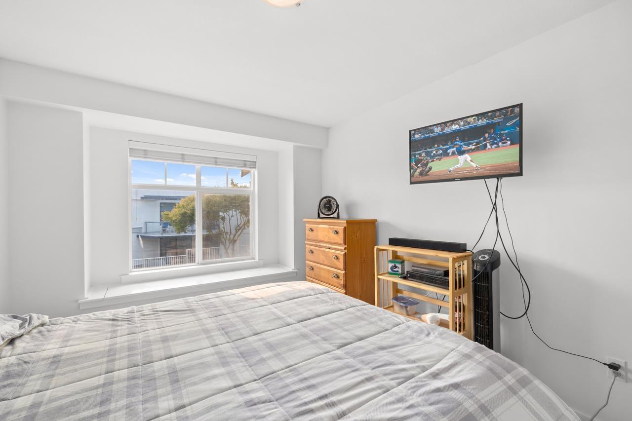 211 15621 Marine Drive, White Rock, British Columbia  V4B 1E1 - Photo 19 - R2948050