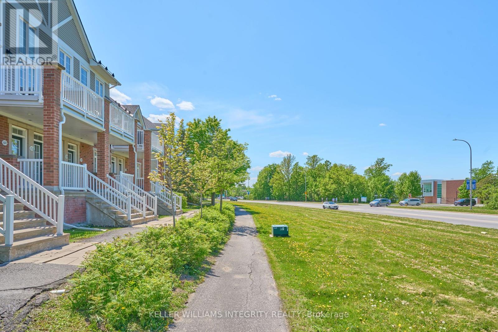 Property at #3 - 1697 CAMPEAU DRIVE image 5