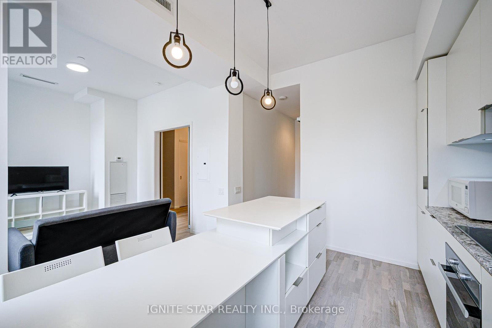 327 - 5 St Joseph Street, Toronto, Ontario  M4Y 0B6 - Photo 5 - C12180513