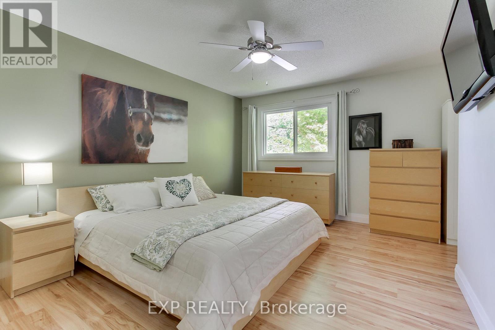 267 Cedarholme Avenue, Georgina, Ontario  L4P 2W5 - Photo 14 - N12180507