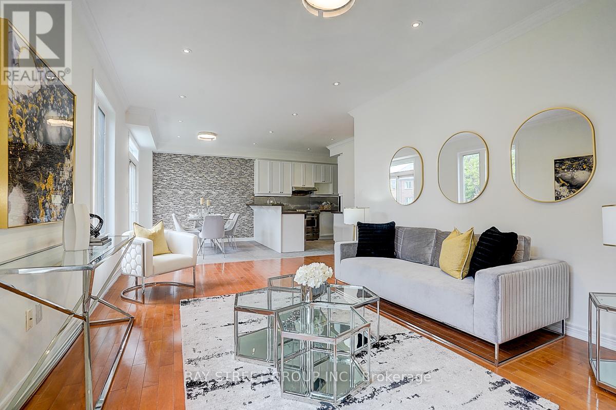 94 Castleview Crescent, Markham, Ontario  L6C 3C4 - Photo 23 - N12180527
