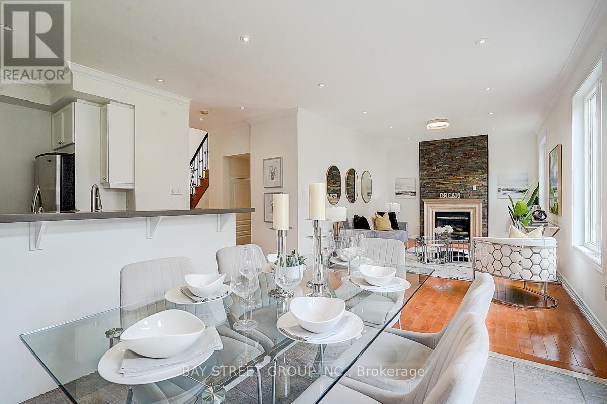 94 Castleview Crescent, Markham (Victoria Manor-Jennings Gate), Ontario  L6C 3C4 - Photo 32 - N12180527