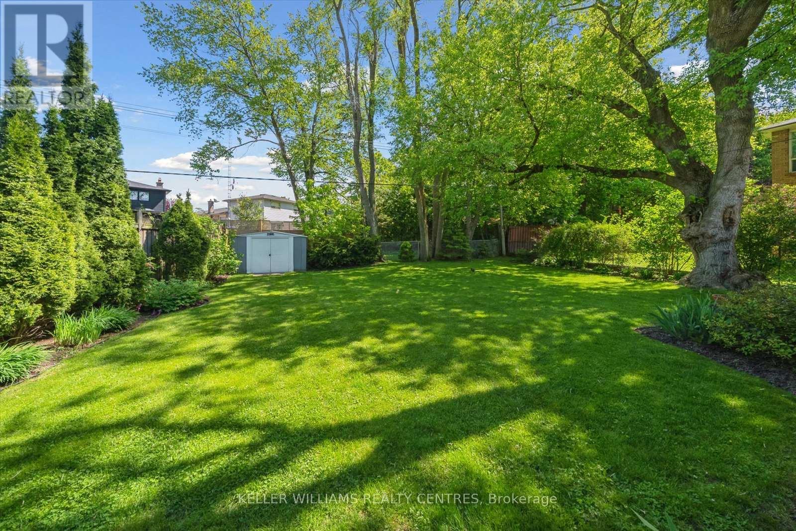 107 Aurora Heights Drive, Aurora, Ontario  L4G 2X1 - Photo 2 - N12180529