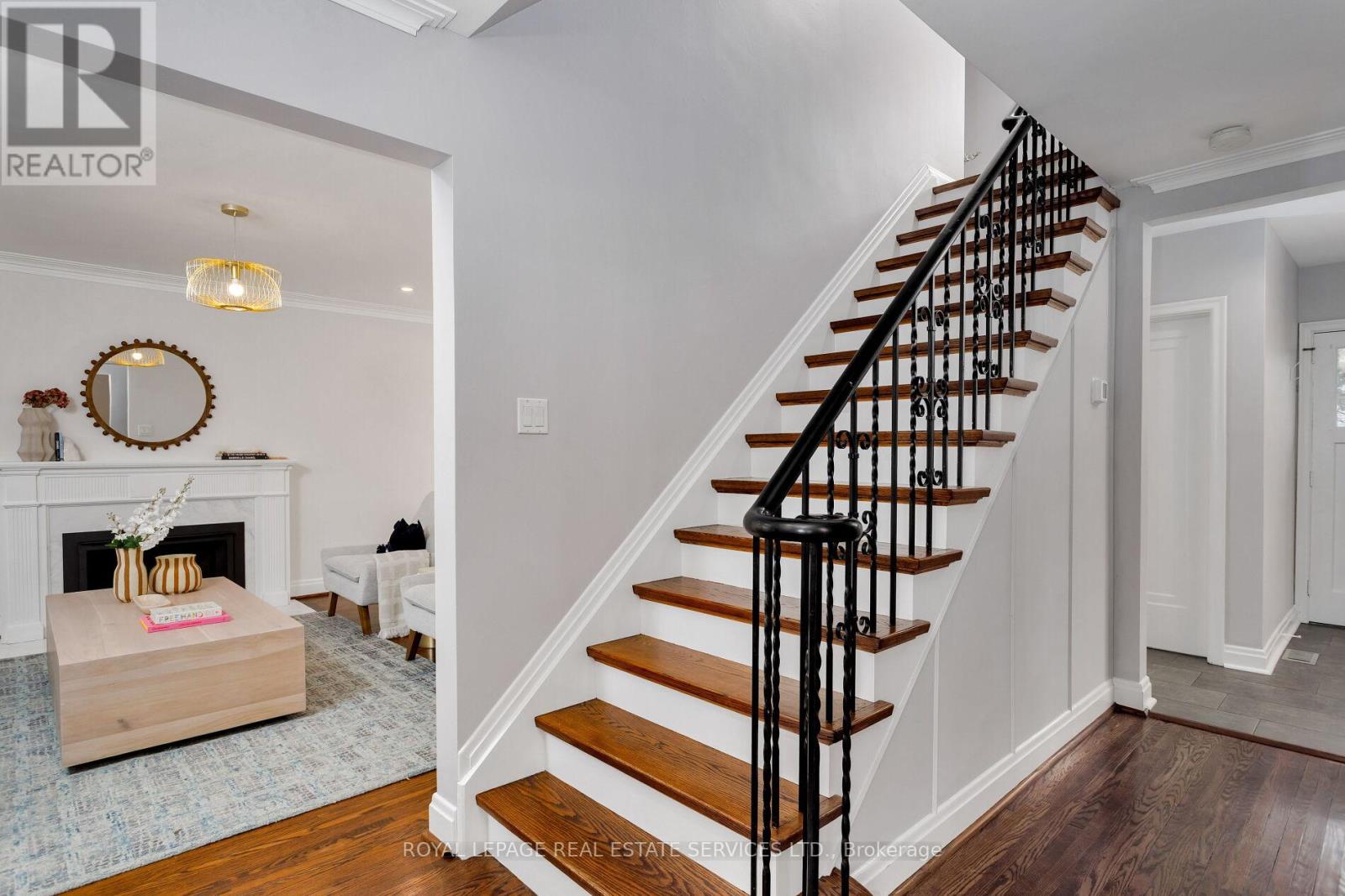 246 Berry Road, Toronto, Ontario  M8Y 1X9 - Photo 13 - W12180508