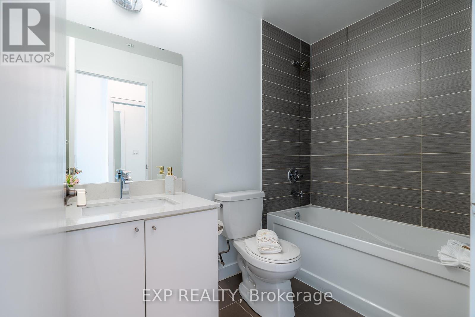 2008 - 3985 Grand Park Drive, Mississauga, Ontario  L5B 0H8 - Photo 11 - W12180522