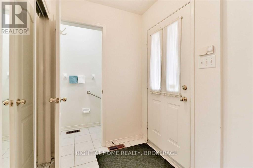 72 - 2665 Thomas Street, Mississauga (Central Erin Mills), Ontario  L5M 6G6 - Photo 5 - W12180532