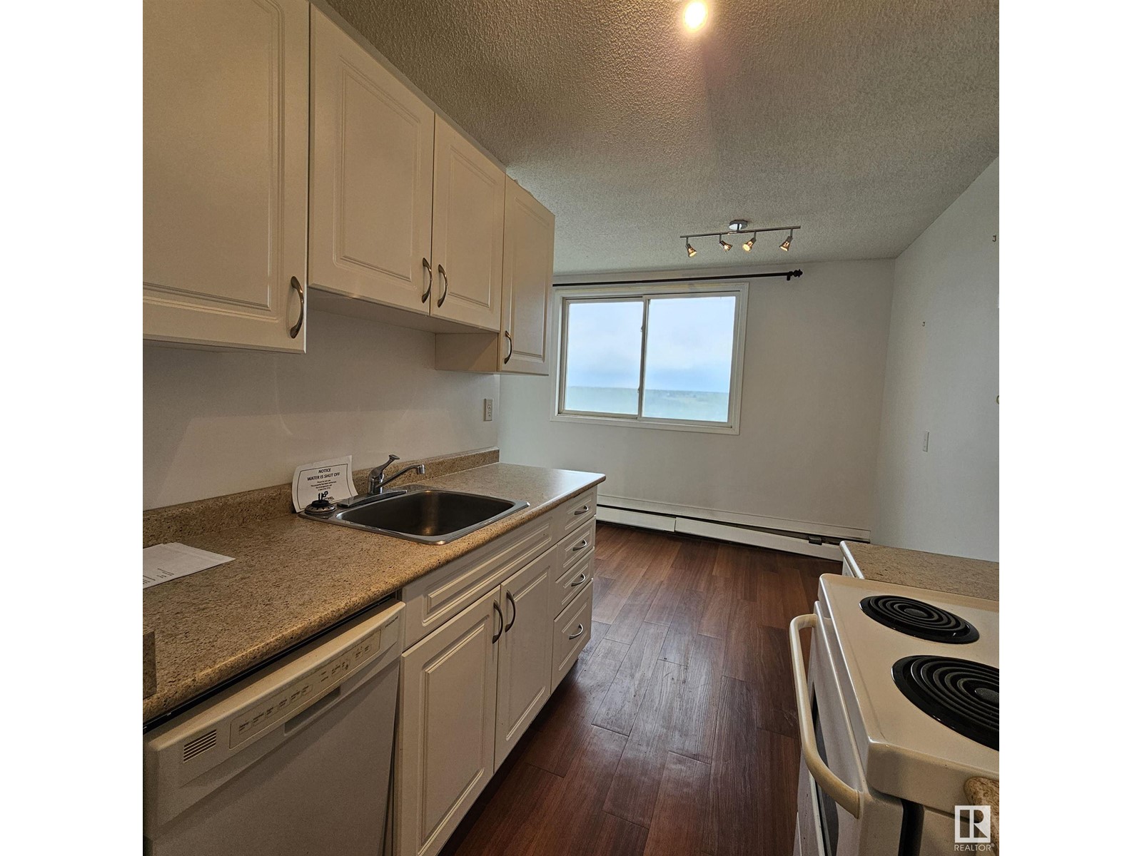 #602 9028 Jasper Av Nw, Edmonton, Alberta  T5H 3Y6 - Photo 4 - E4439030