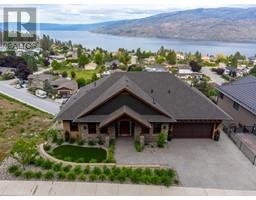 6166 Seymoure Avenue, peachland, British Columbia