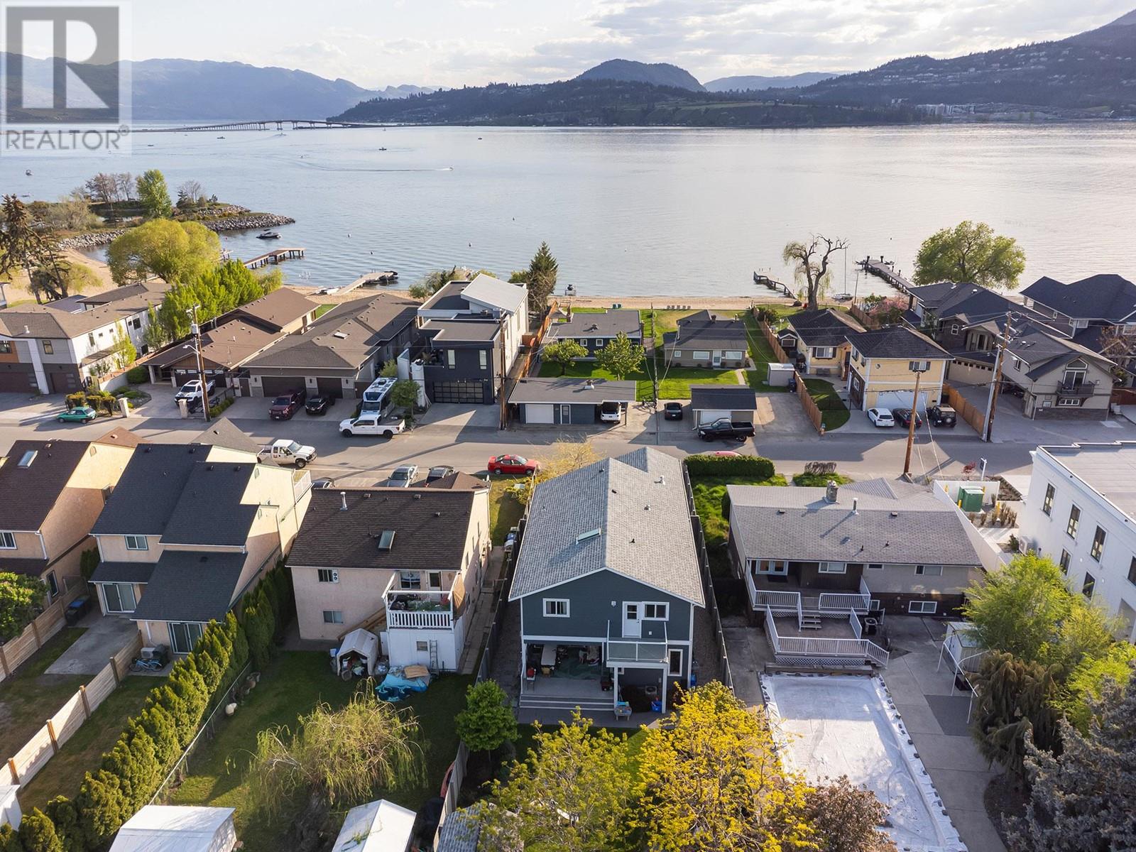 969 Manhattan Drive, Kelowna, British Columbia  V1Y 1H7 - Photo 1 - 10348919