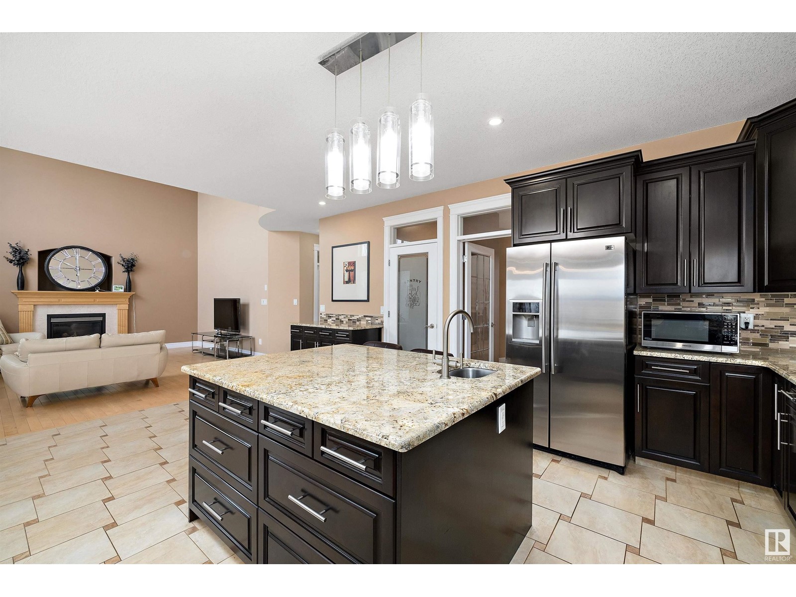 20708 90 Av Nw, Edmonton, Alberta  T5T 1T4 - Photo 13 - E4439032