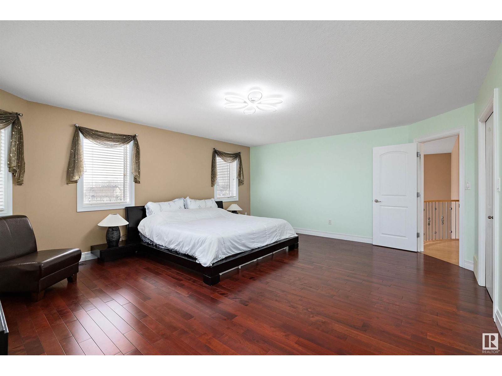 20708 90 Av Nw, Edmonton, Alberta  T5T 1T4 - Photo 36 - E4439032