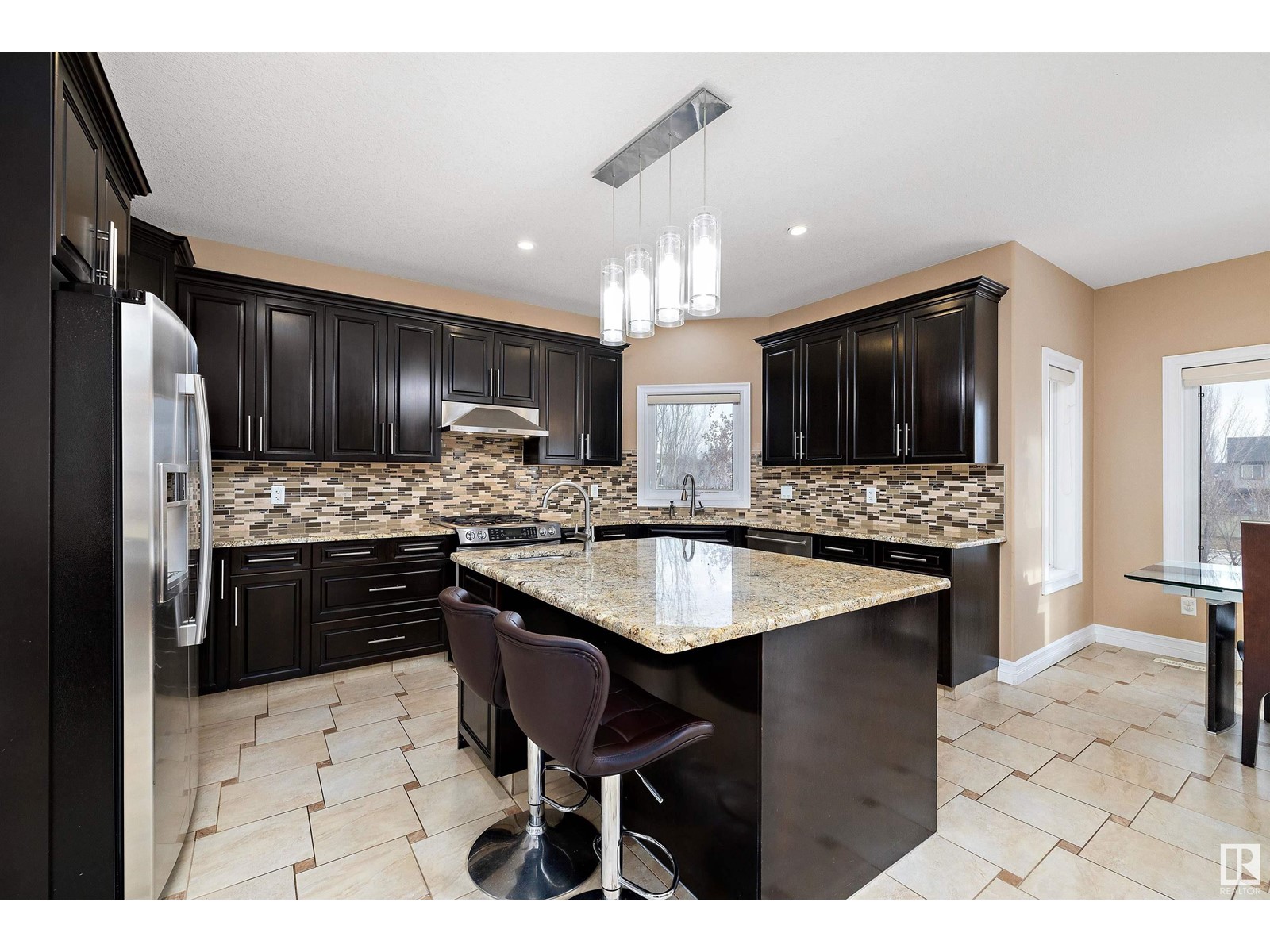 20708 90 Av Nw, Edmonton, Alberta  T5T 1T4 - Photo 9 - E4439032