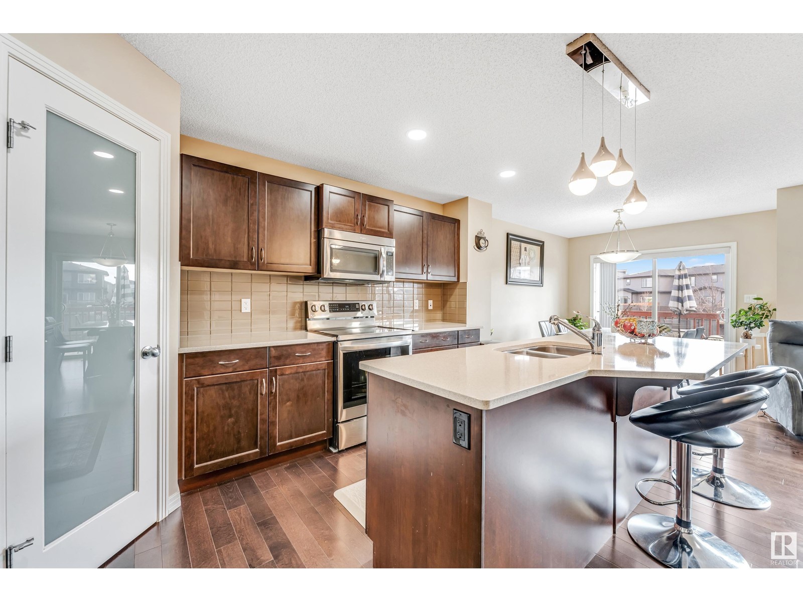 17513 13 Av Sw, Edmonton, Alberta  T6W 2J8 - Photo 4 - E4439035