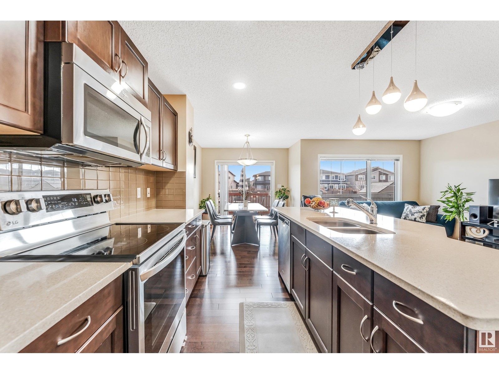 17513 13 Av Sw, Edmonton, Alberta  T6W 2J8 - Photo 7 - E4439035