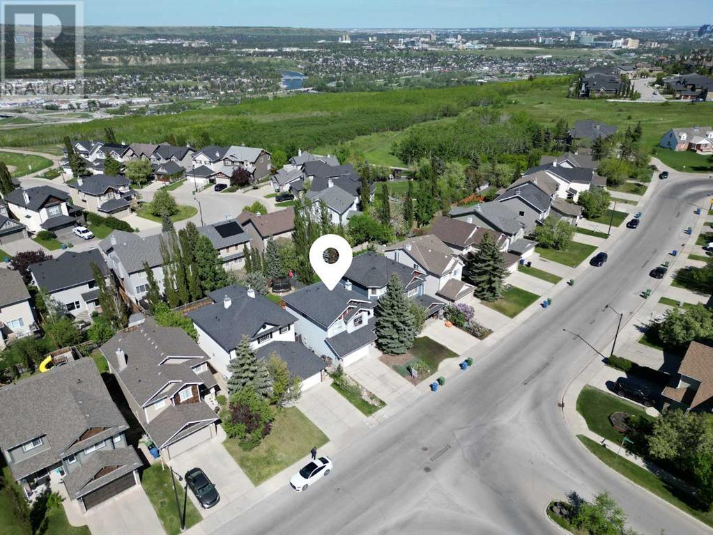 Property at 132 Cougar Ridge Drive SW image 4