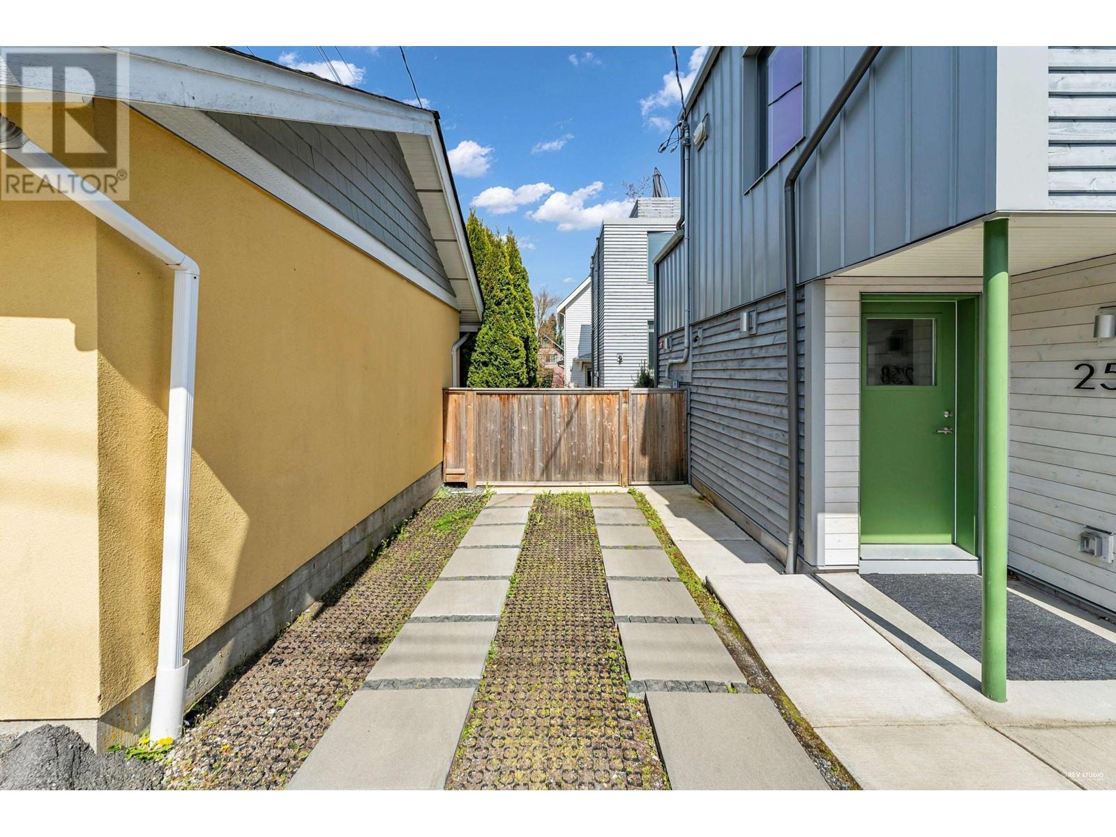 258 E 17th Avenue, Vancouver, British Columbia  V5V 1A7 - Photo 13 - R2991203
