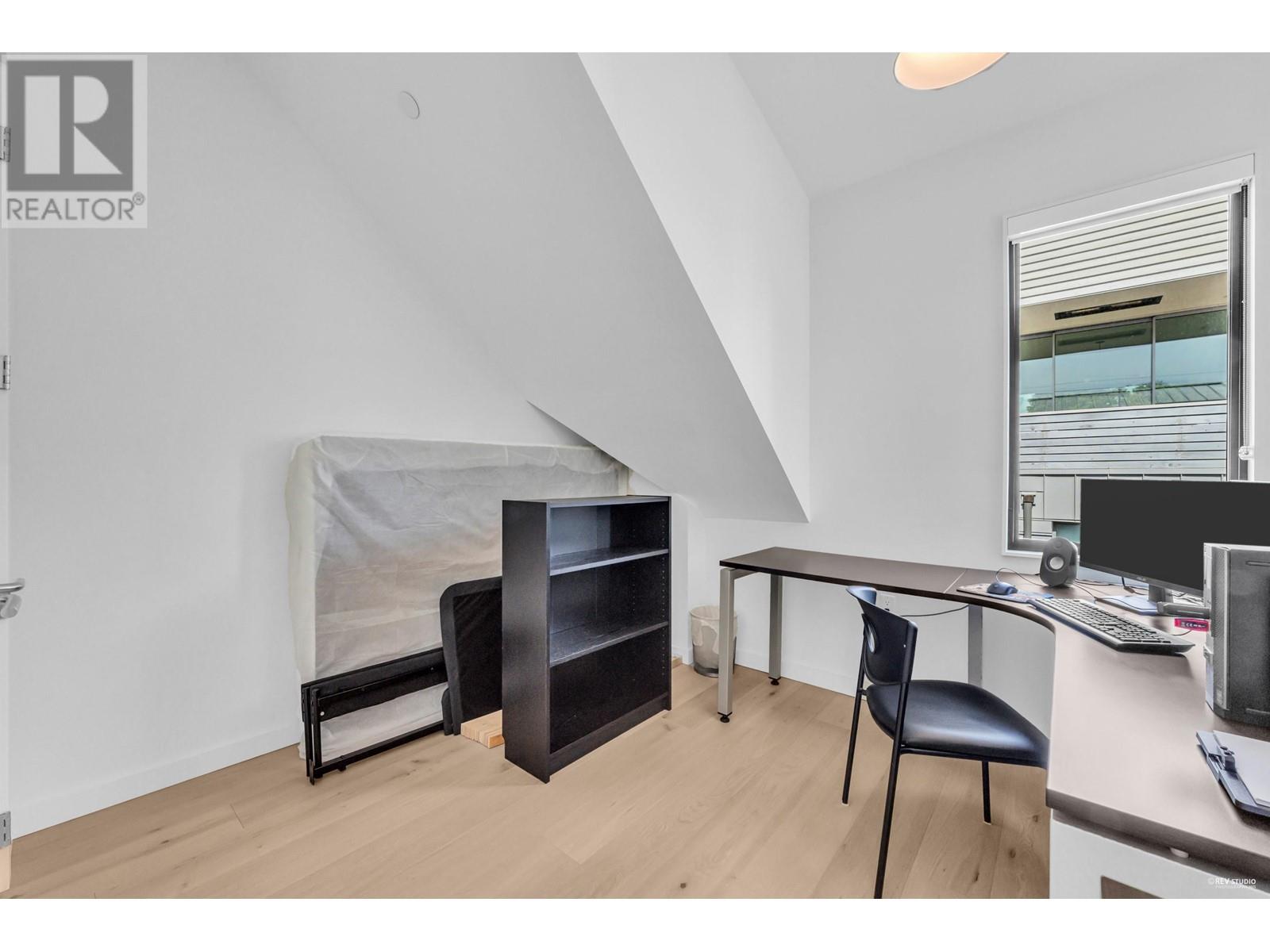 258 E 17th Avenue, Vancouver, British Columbia  V5V 1A7 - Photo 6 - R2991203