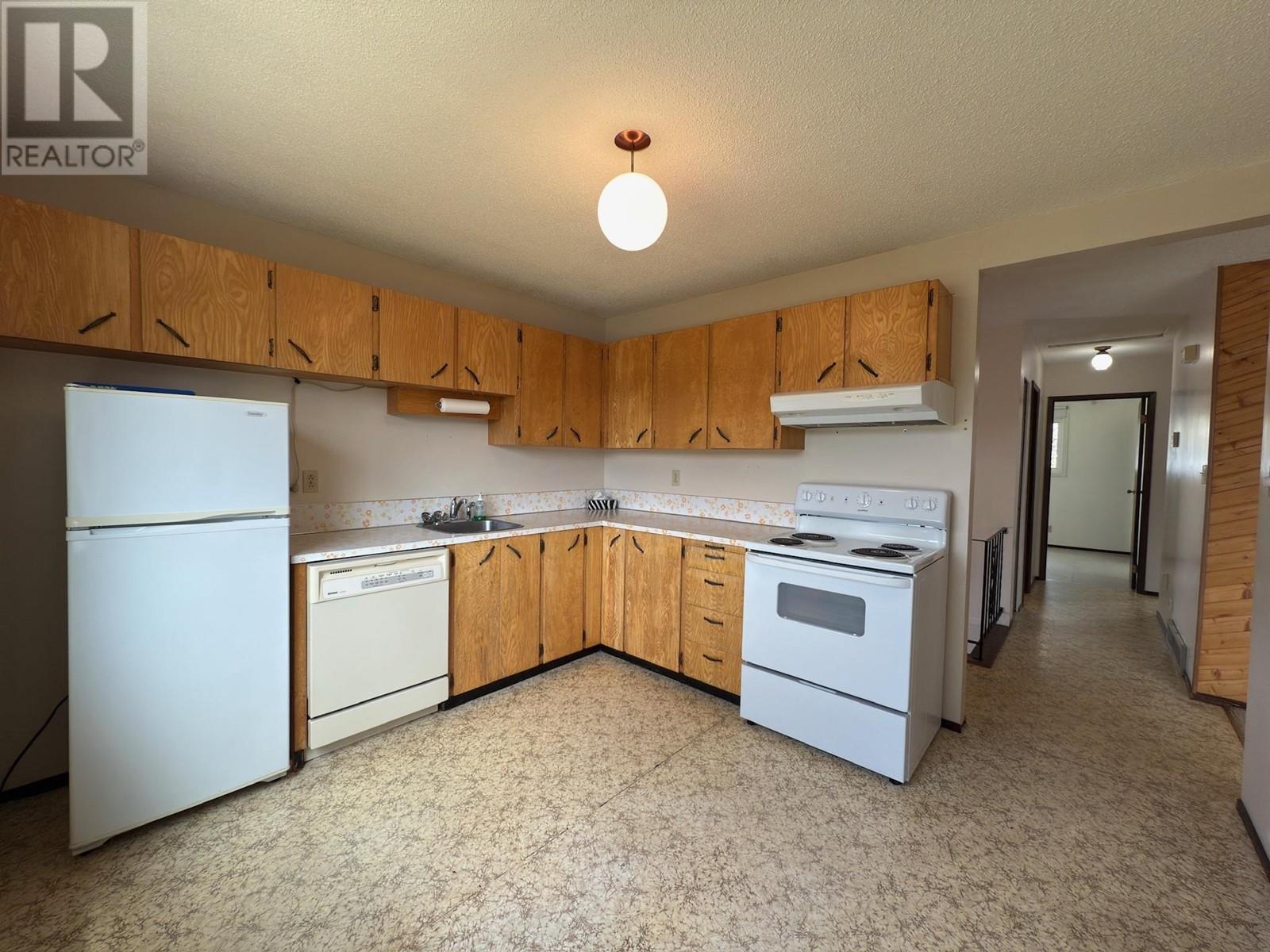 980 Western Avenue, Williams Lake, British Columbia  V2G 2J6 - Photo 3 - R3008588