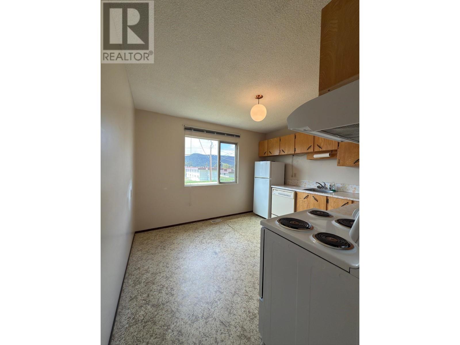 Property at 980 WESTERN AVENUE image 4